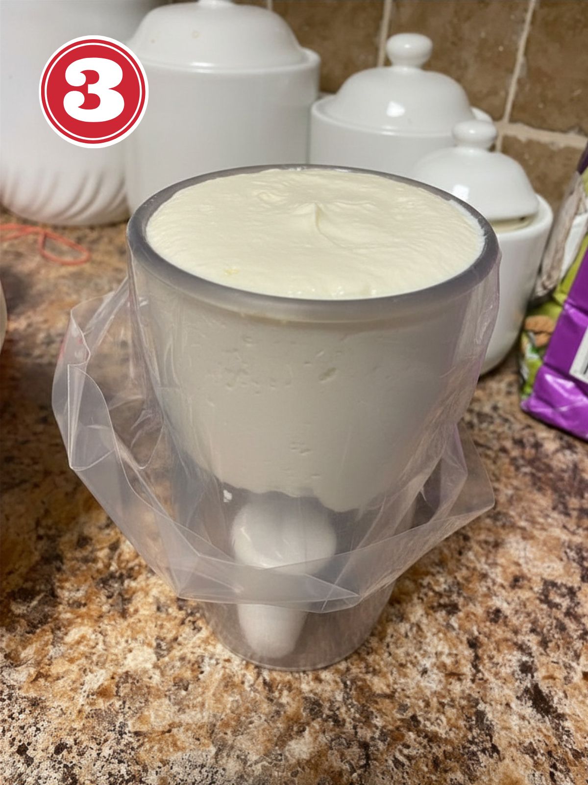 cannoli cream in a piping bag