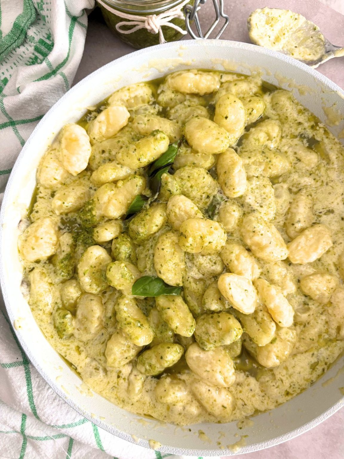 Creamy Pesto Gnocchi Recipe for Easy Dinners